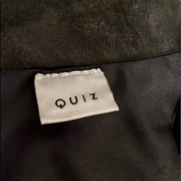 ✨💫 QUIZ Shiny Beaded Crop Top - size UK14 (FAIR) - Picture 6 of 16